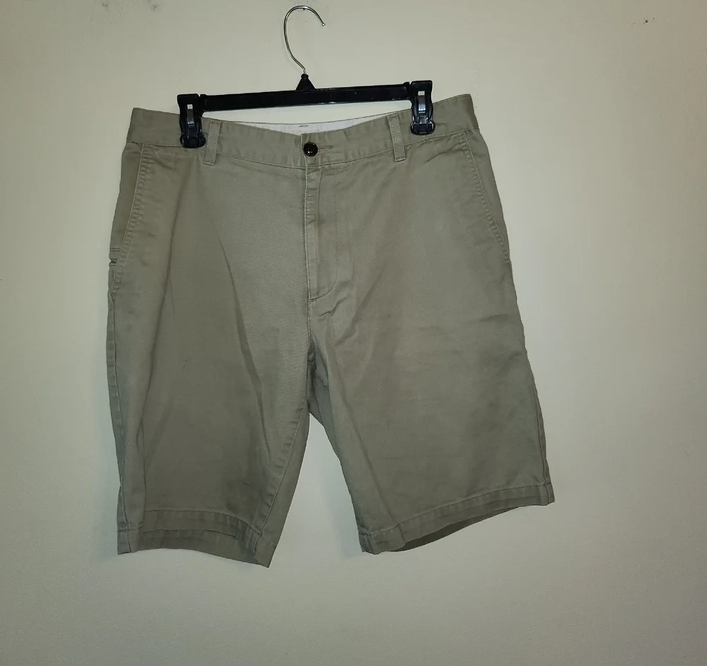 Dockers Men's Khaki Flat Front Shorts